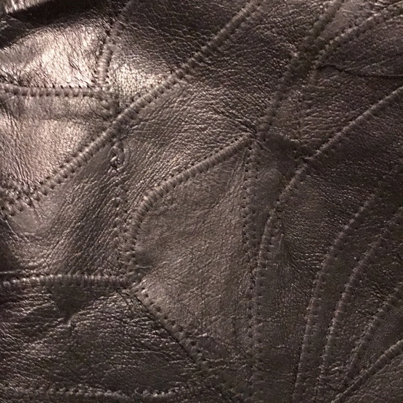 South West Territory XL Leather vest with quilted patters, pockets, front snaps - Picture 5 of 8